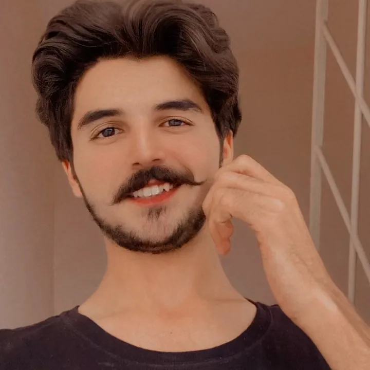 khanm_01