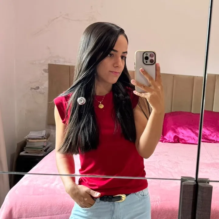 @camilaribeirocabral