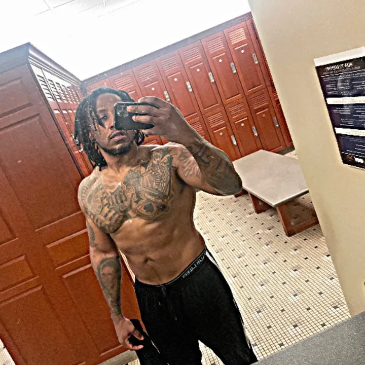 @iamkingstinson