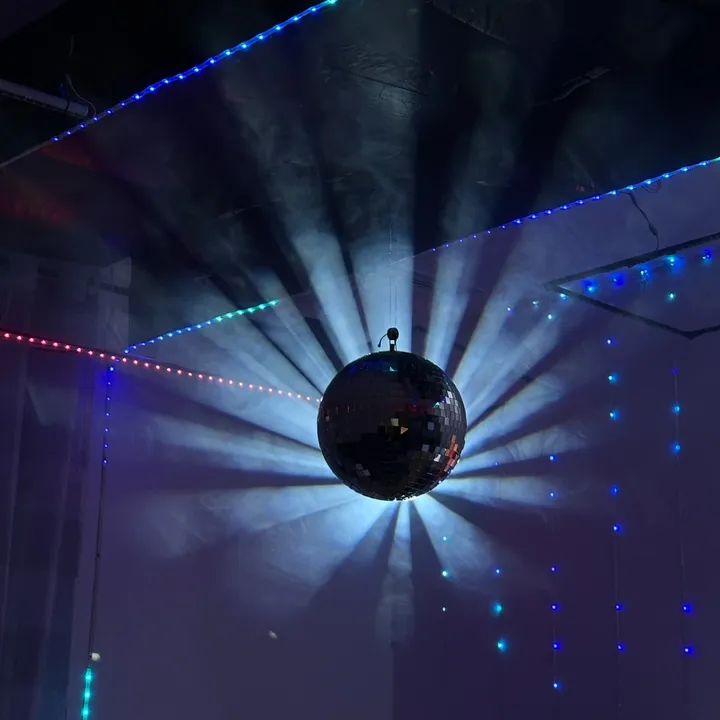 @lvlightshows