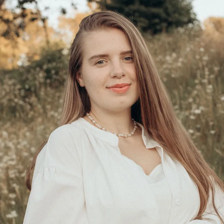 @elina.poliak