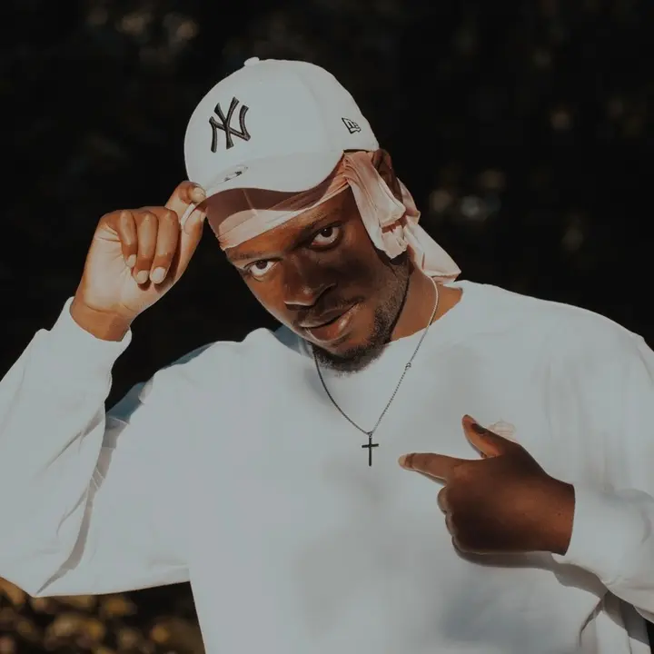 𝓠𝓾𝓮𝓻𝓲𝓼 ✞ - Emmanuel
