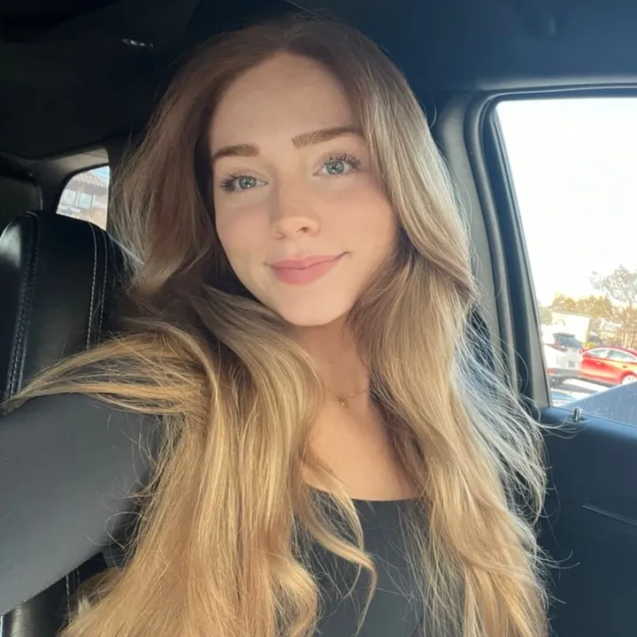@notclarabell