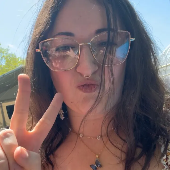 @vicsvibezz