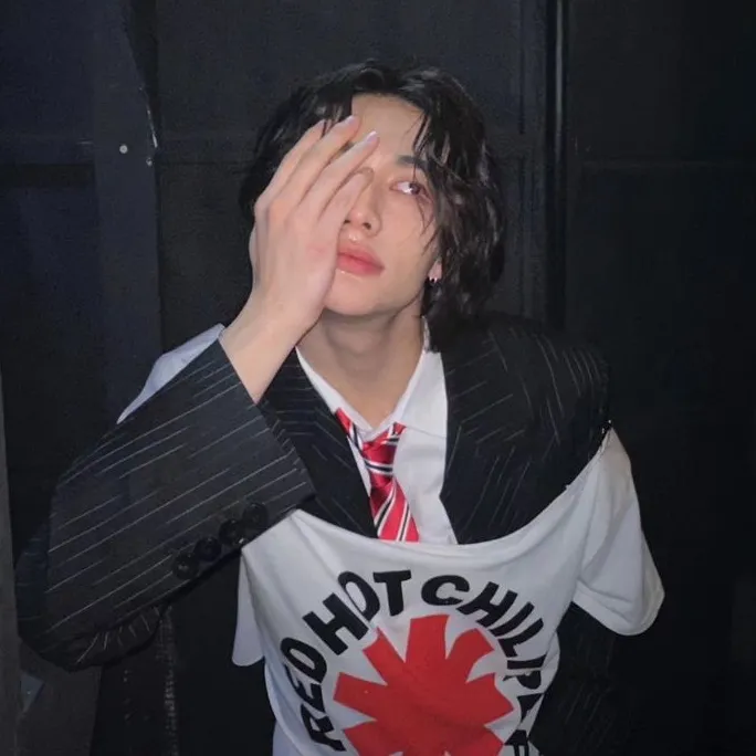lovest4y_hyunjin