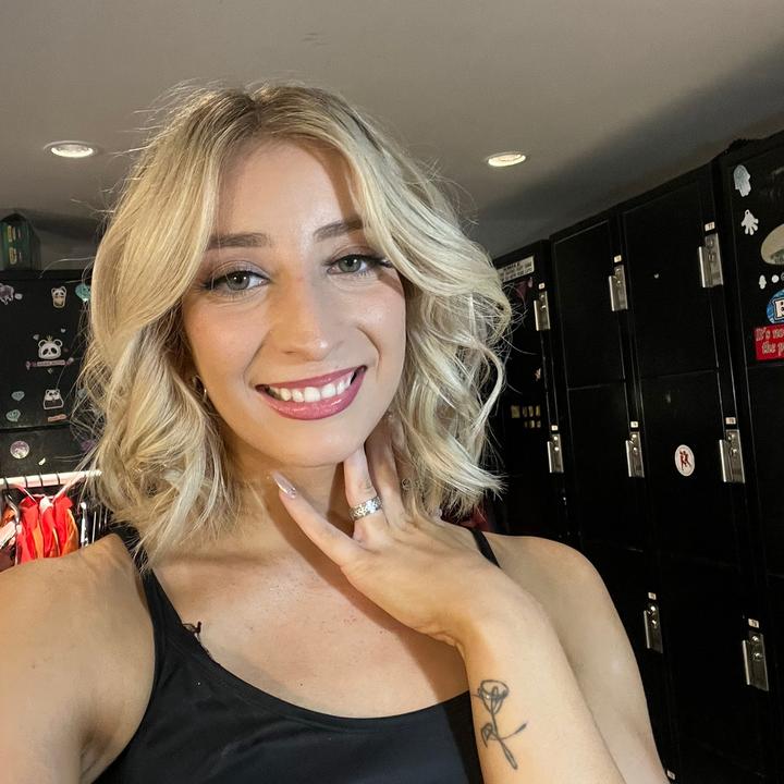 @laurieanncc