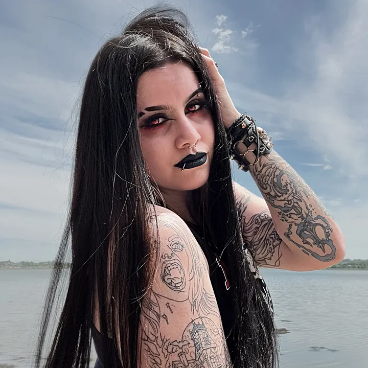 @vampiress_emma