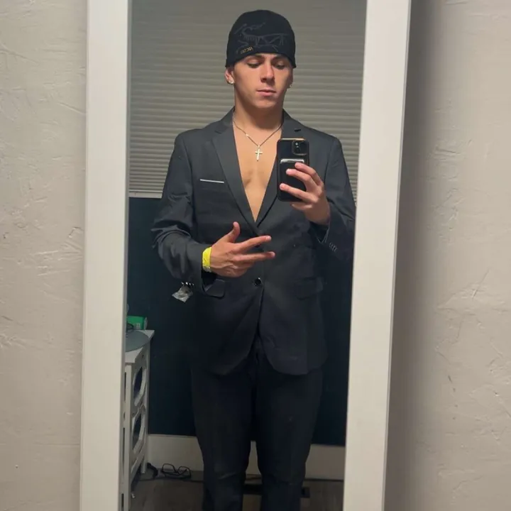 @dexter_clark_