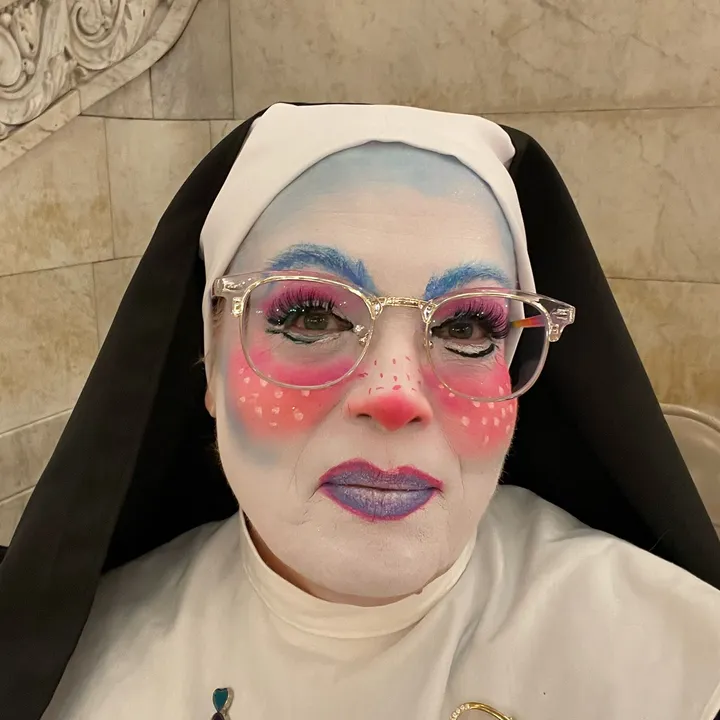 @sister_minnie_pause