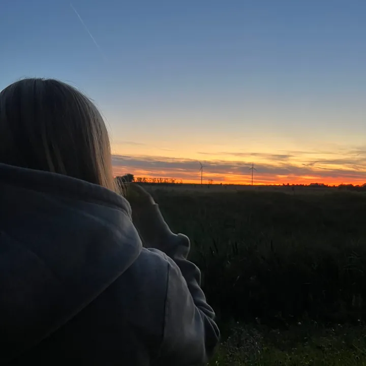 @em18ely0