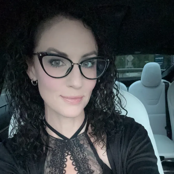 @chelseakr2