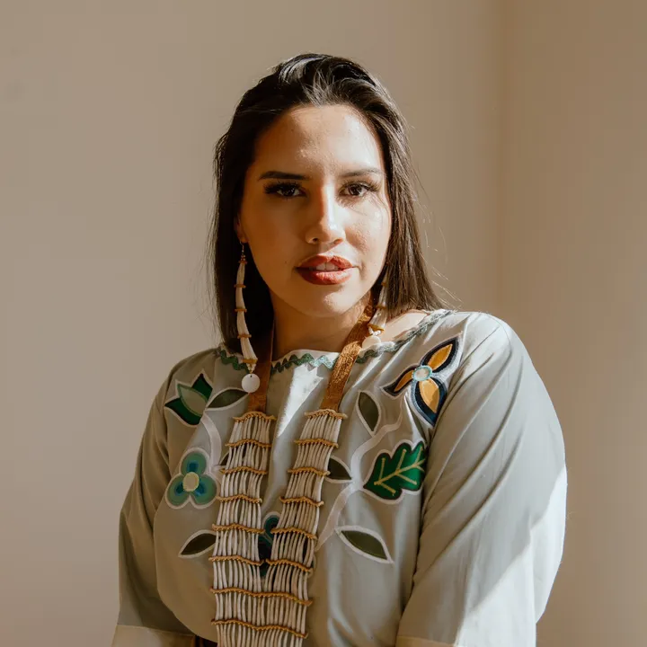 indigenous_baddie