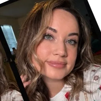 @hiiiicarly