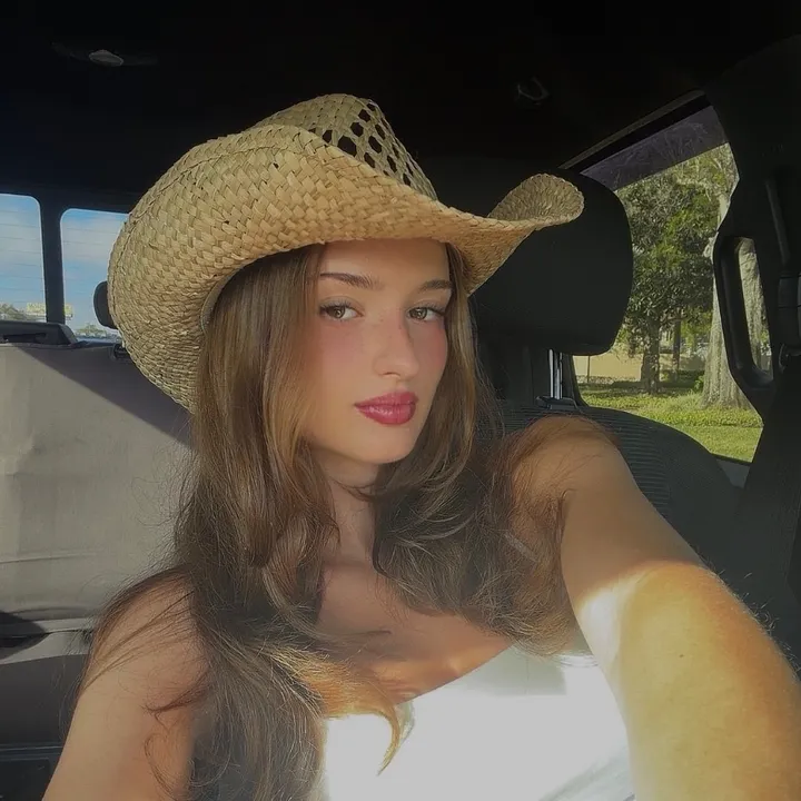@makennamarie_