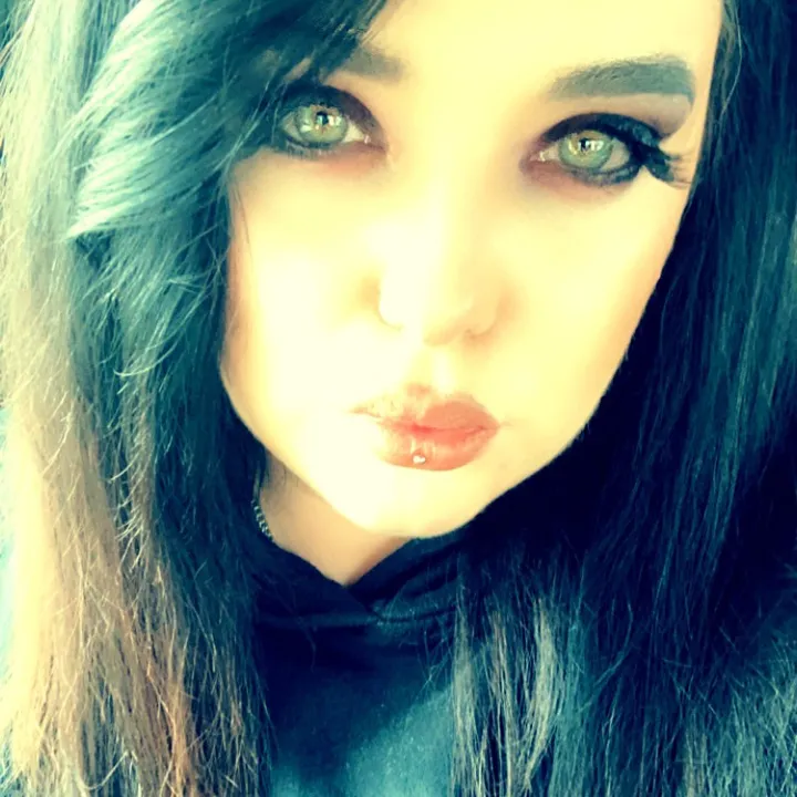 @greeneyes919