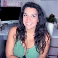 @lindeyuncensored
