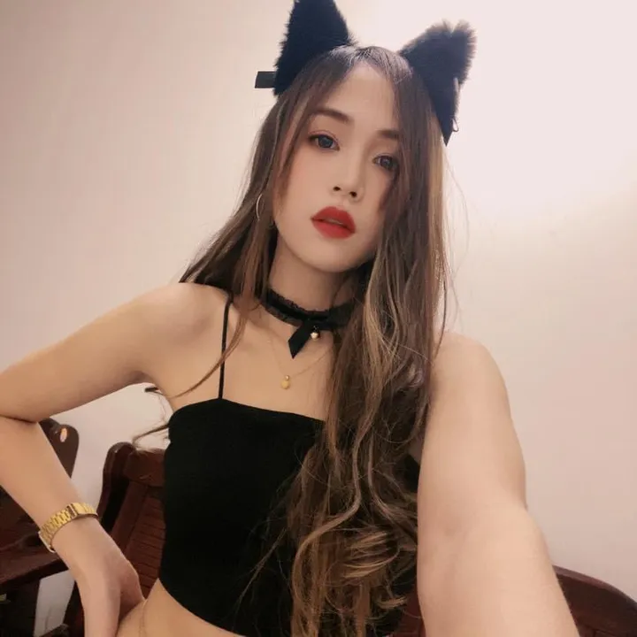 @eyaapoots