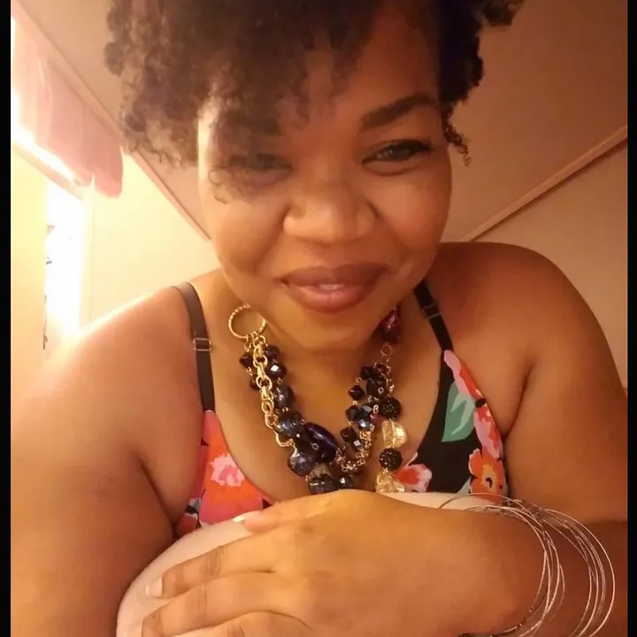 @queen_cups_tarot