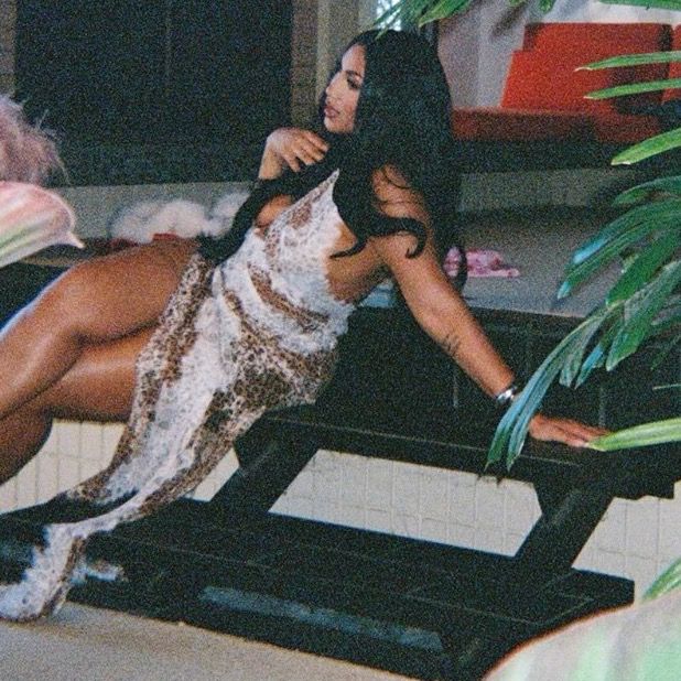 Queen Naija - Ring