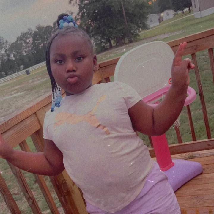 @justjournee_