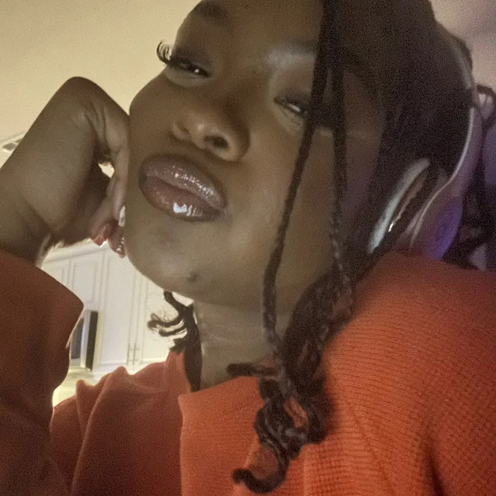 @allilovee__