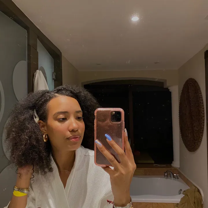 @itsyashara