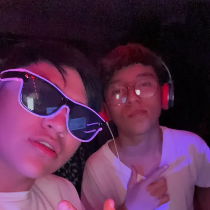 @hermanos_cruz0