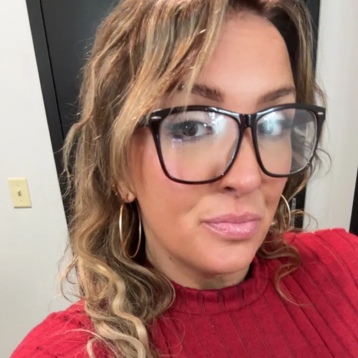 rosie_rosaee