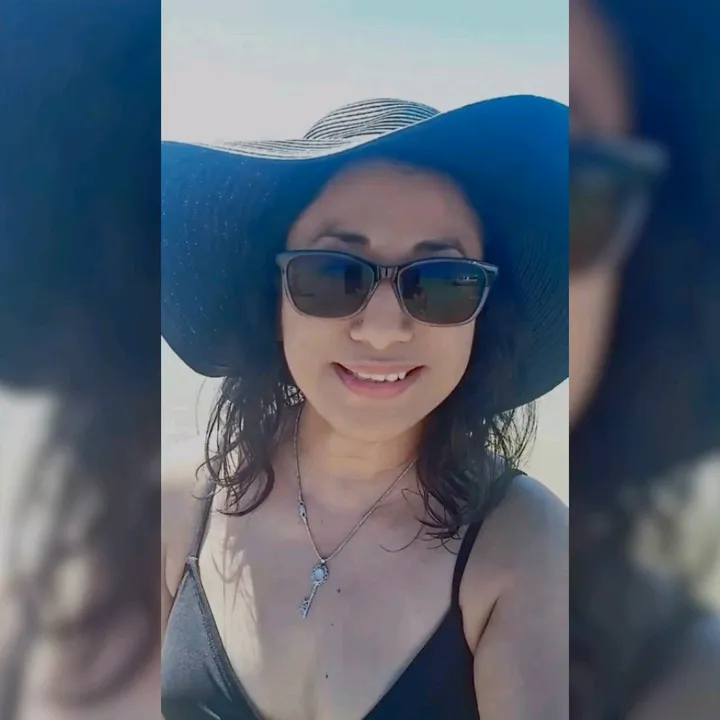 @moni_jb23