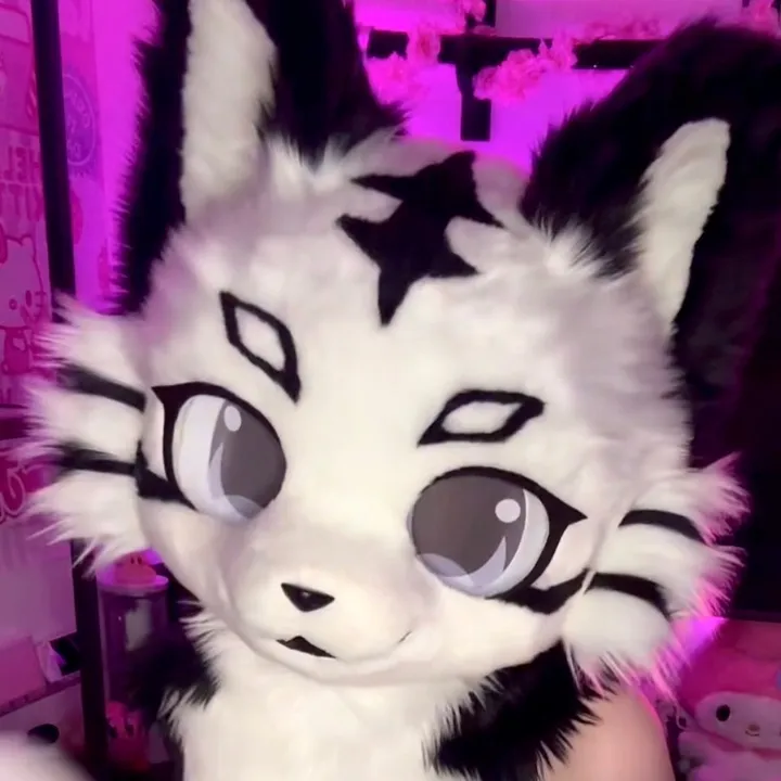 skinny.fur