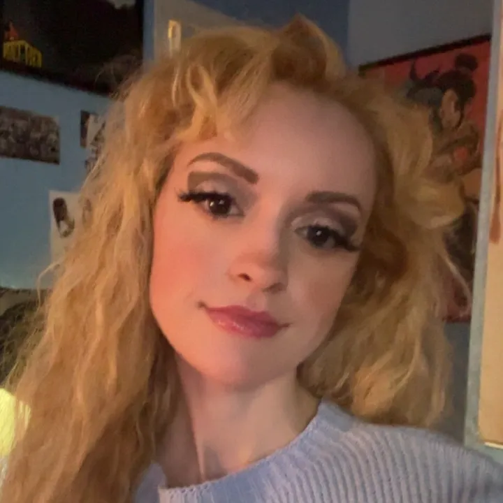 @val_next_door