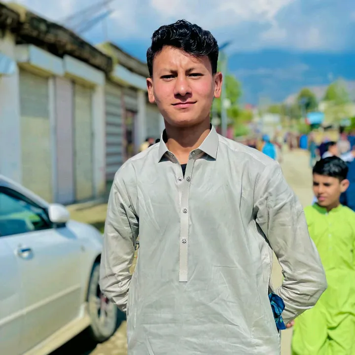 yaseeniqbal302