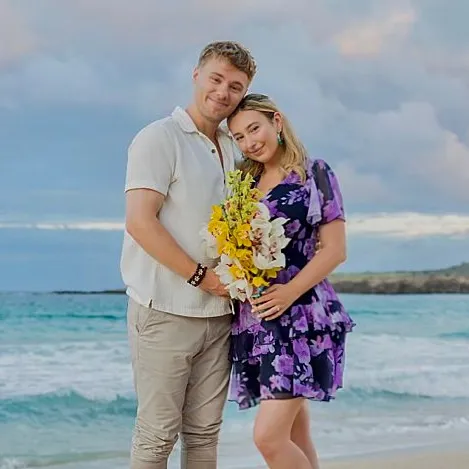 💥 Chlo and Matt 🦋 (@chloandmatt) - Urlebird