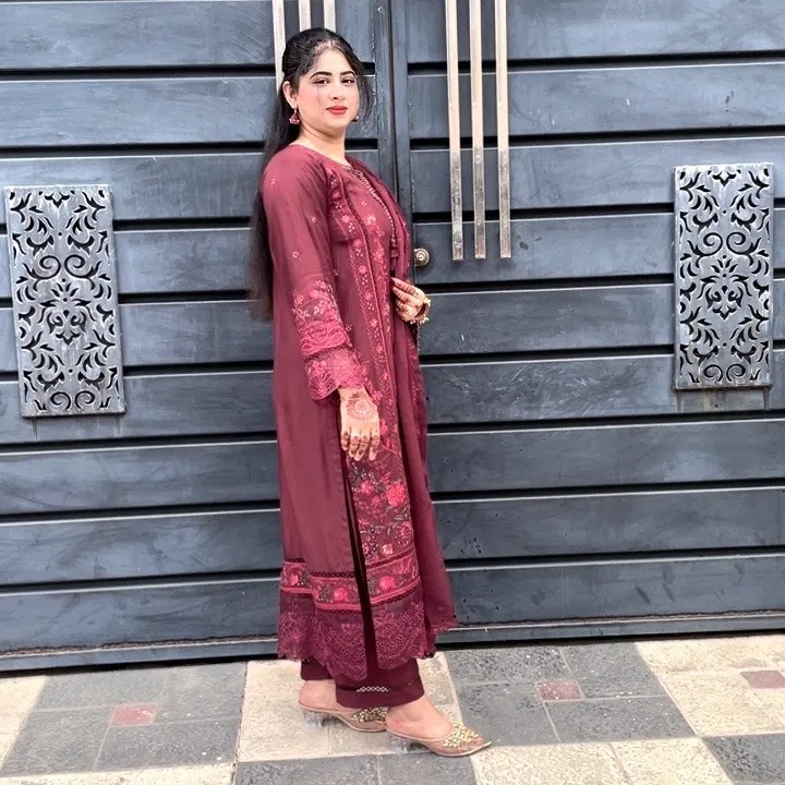 @mallikakiduniya