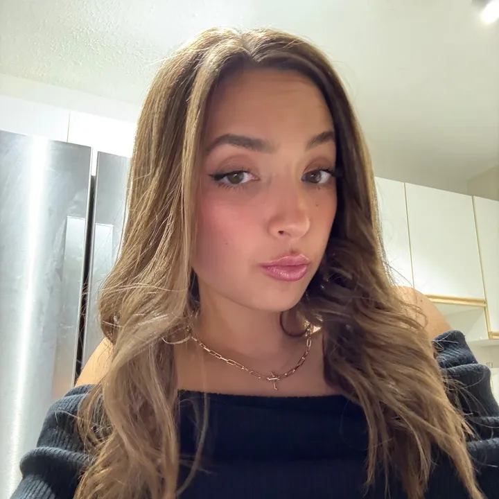 @fghedjfefg