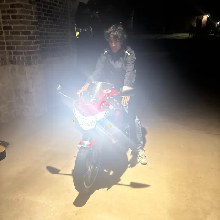 @nixcru_