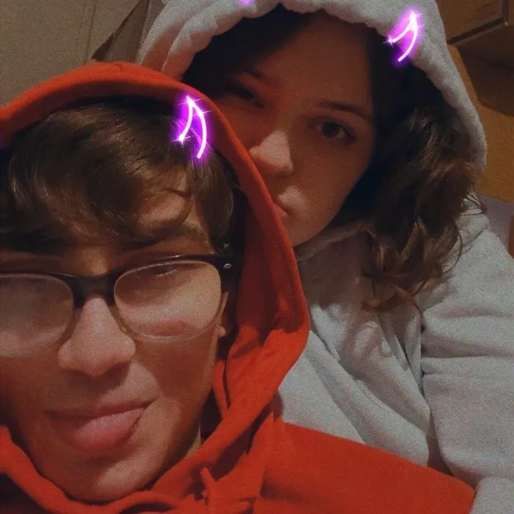 ella_and_nobody1