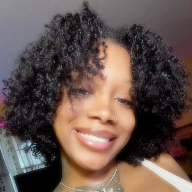 @iamtiatamia
