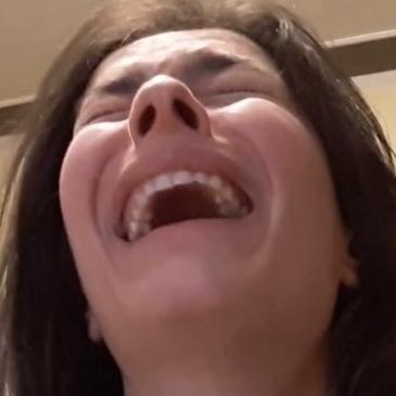Laughter - suara asli
