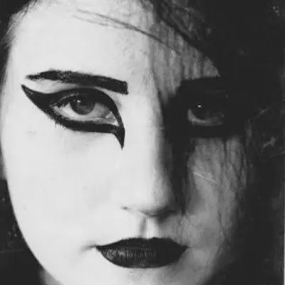 𝖌𝖔𝖙𝖍 𝖒𝖚𝖘𝖎𝖈 𝖛𝖎𝖉𝖊𝖔 - suara asli