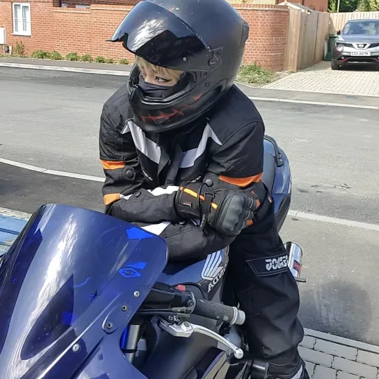 meebee_cosplays