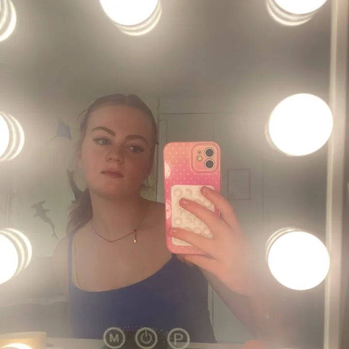 @talkstoomuch_girl