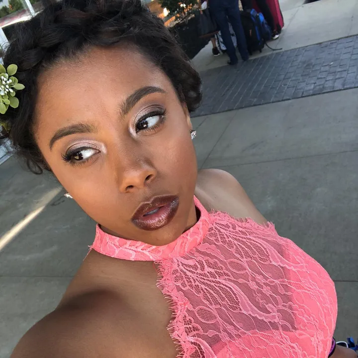 @queen_w27