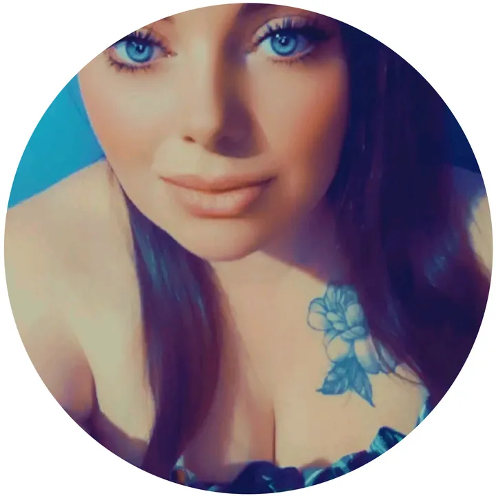 @shana_louise_