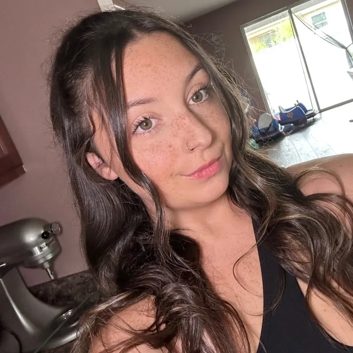 @sidehustledessi