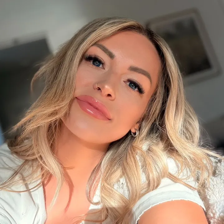 chelsieashley_