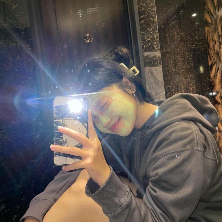 ♚✰• c𝖆𝖗𝖆𝖒𝖊𝖑 •✰♚ - suara asli