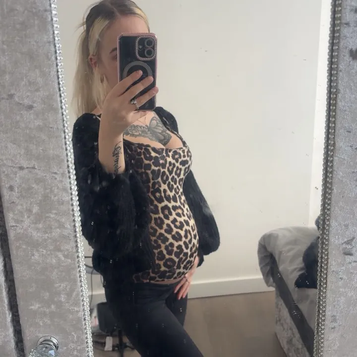 nikeishalouise