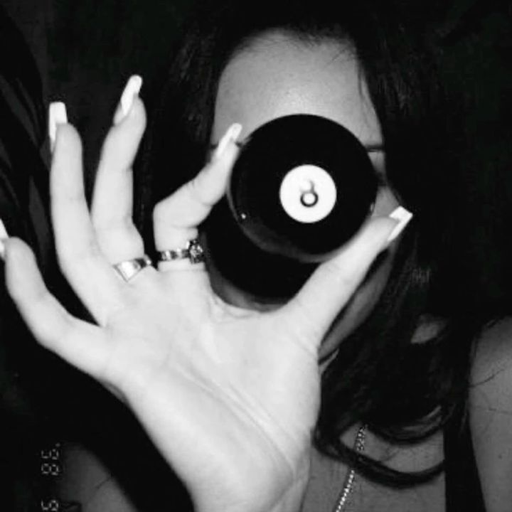 @𝕊𝕚𝕝𝕜𝕪𝕤𝕠𝕦𝕟𝕕𝕫🎱🎵 - original sound