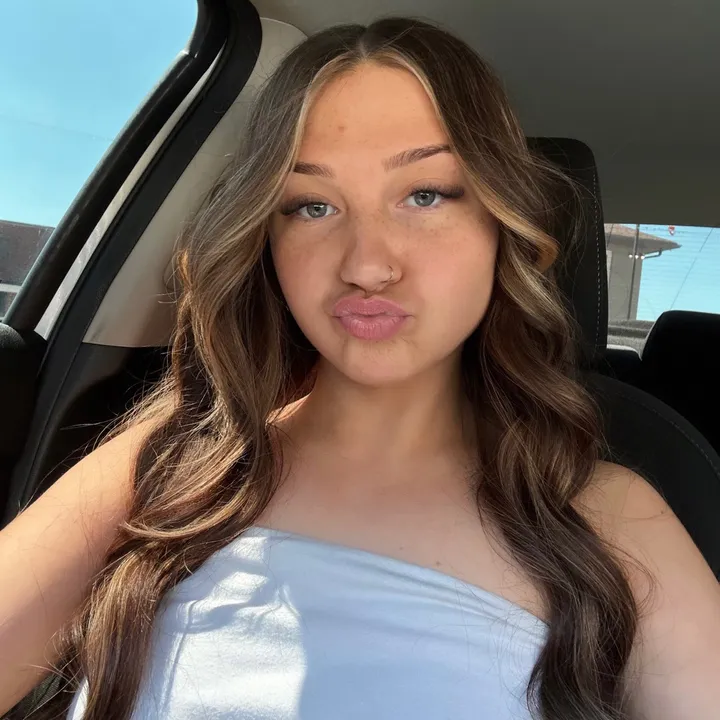 @alyssamknightt